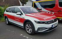 =VW Passat vom Kreiswehrführer des Landkreises LUDWIGSLUST-PARCHIM steht anl. vom Internationalen Jugendfeuerwehr-Wettbewerb 2022 in 36100 Petersberg, Mai 2022