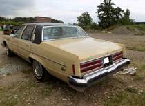 Heckansicht eines Buick Electra Park Avenue Limited aus dem Modelljahr 1977. US-Cartreffen auf Fürst Leopold in Dorsten am 26.05.2022.