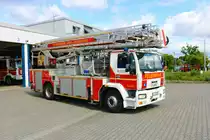 Feuerwehr Neu-Isenburg MAN TM 32 (Florian Isenburg 1/38-1) am 21.05.22 bei einen Fototermin
