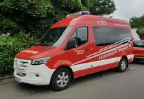 =MB Sprinter als MTW der Feuerwehr BREMEN steht anl. vom Internationalen Jugendfeuerwehr-Wettbewerb 2022 in 36100 Petersberg, Mai 2022