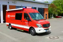 Feuerwehr Neu-Isenburg Mercedes Benz Sprinter GW-ABC Erkunder (Florian Isenburg 1/71-1) am 21.05.22 bei einen Fototermin
