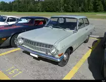 Opel Rekord 1700 an der Oldtimer Ausstellung auf dem Flughafen Bleienbach am 29.05.2022