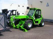 Ein Gabelstapler (Teleskoplader?) der Firma Merlo auf dem Gelnde des Bergwerks Auguste Victoria 3/7 in Marl beim Tag der offenen Tr am 9. Mai 2009.