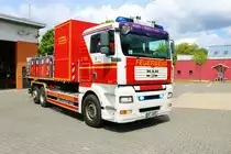 Feuerwehr Neu-Isenburg MAN TGA WLF1 mit AB-Sonderlöschmittel (Florian Isenburg 1/66-1) am 21.05.22 bei einen Fototermin