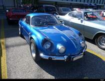 Renalut Alpine an der Oldtimer Ausstellung auf dem Flughafen Bleienbach am 29.05.2022