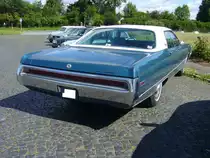 Heckansicht eines Chrysler Three Hundred fourdoor Sedan aus dem Modelljahr 1970. Oldtimertreffen Flughafen Essen/Mülheim am 06.06.2022.