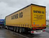 =DAF XF der Spedition GARTNER steht auf einem Rastplatz an der A 7, 04-2022