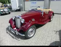 MG an der Oldtimer Ausstellung auf dem Flughafen Bleienbach am 29.05.2022