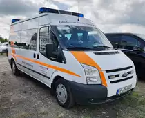 =Ford Transit als Katastrophenschutzfahrzeug des DRK KV OLPE steht auf dem Parkplatzgelände der RettMobil 2022 in Fulda, 05-2022