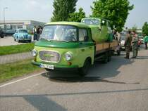 Barkas B1000 3achser mit goliath Dreirad als Ladung beim Oldtimertreffen in Hartmannsdorf