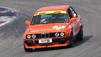BMW 318is e30, Team: Sorg Rennsport GmbH, Fahrer: Bierbaum Dirk, Beyer Stefan, Sorg Daniel und Sorg Benjamin alle Deutschland, beim ADAC 1000Km Rennen am 17.Sep.2021 auf dem Nürburgring 
