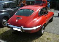 Heckansicht eines Jaguar E-Type Series III Coupe. Oldtimertreffen an der  Alten Dreherei  in Mülheim an der Ruhr am 18.06.2022.