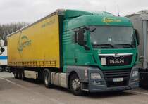 =MAN TGX-Sattelzug der litauischen Spedition VINCTRA rastet im April 2022 an der A 3