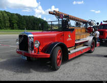 Feuerwehr Herzogenbuchsee zu Besuch mit ihrem Saurer Oldtimer in Bleienbach an der Oldtimer Ausstellung am 29.05.2022