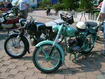 Simson und MZ nebeneinander beim Oldtimertreffen in Hartmannsdorf