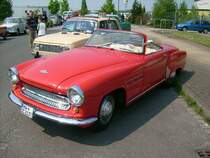 Wartburg 313 cabrio beim oldtimertreffen in Hartmannsdorf am Nutzfahrzeugmuseum