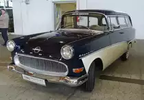 =Opel Rekord P 1 CaraVan steht in der Ausstellung der Technorama 2022 in Kassel, 03-2022