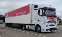 =MB Actros von der Spedition BAIRA steht auf einem Rastplatz an der A 3, 06-2022