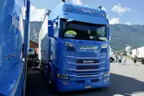 Eine Scania Pritsche von Domig Transporte am 26.6.22 beim Trucker Festival Interlaken.