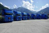 Diverse Scania Sattelzüge von Rüegsegger Transporte am 26.6.22 beim Trucker Festival in Interlaken.