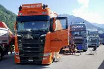 Scania Sattelschlepper von Gebrüder Weiss, betrieben durch Mischa Berger Transporte am 26.6.22 beim Trucker Festival Interlaken.