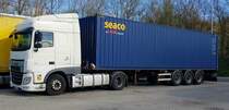 =DAF XF transportiert eine Wechselbrücke des Containervermieters SEACO, 04-2022