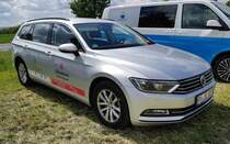 =VW Passat vom Ordnungsamt ELMSHORN, abgestellt auf dem Parkplatzgelände der RettMobil 2022 in Fulda, 05-2022