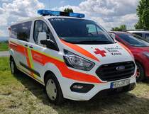 =Ford Transit vom DRK OV BAD HERSFELD, abgestellt auf dem Parkplatzgelände der RettMobil 2022 in Fulda, 05-2022