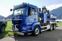 Ein MAN Reinigungsfahrzeug von Kanal Engel AG am 26.6.22 beim Trucker Festival Imterlaken.