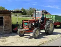 Renault 651 abgestellt am Strassenrand in Hermigen am 14.07.2022