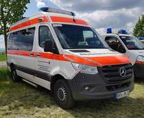 =MB Sprinter vom DRK KV BREMERVÖRDE steht auf dem Parkplatzgelände der RettMobil 2022 in Fulda, 05-2022