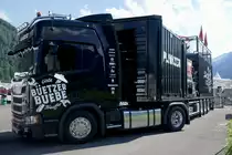 Scania Sattelschlepper der Büetzer Buebe von Planzer am 26.6.22 beim Trucker Festival in Imterlaken.