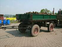 Dieser THK3 Anh�nger stand ebenfalls auf dem hinteren Ausstellungsgel�nde beim Oldtimertreffen im Gewerbegebiet Hartmannsdorf