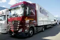 Ein MB Actros Sattelschlepper von Galliker am 26.6.22 beim Trucker Festival Interlaken.