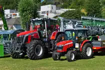 Massey Ferguson 8S225 und der kleine Bruder 1750 waren bei der Landmaschinen Ausstellung in Ettelbr�ck zu sehen. 02.07.2022 