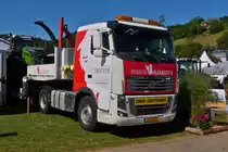 Volvo Schwerastsattelzugmaschine, war in Ettelbrück bei der Landmaschinen Ausstellung zu sehen. 02.07.2022