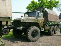 Ural 375 der NVA beim Oldtimertreffen am Hartmannsdorfer Nutzfahrzeugmuseum