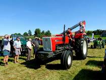 STEYR-1090 (90PS; 5.976cm³;Bj.1974) versetzt die älteren Herren in Staunen, als die Jugend mit diesem Gefährt zur Wadholz-Classic2022 eintrifft; 220717