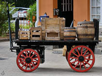 Ein alter Handwagen, so gesehen Ende Juli 2022 in Hüinghausen.