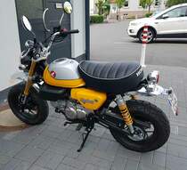 =Honda Monkey steht im Mai 2022 in Hünfeld