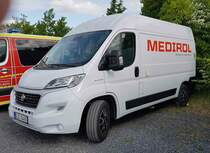 =Fiat Ducato von MEDOROL steht auf dem Parkplatz der RettMobil, 05-2022