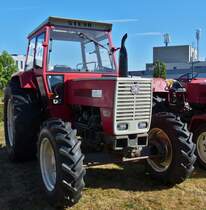 Steyr 988 a 4 Zyl, 85 Ps, BJ 1980, stand nahe einem Einkaufszentrum auf der Wemperhardt zum Verkauf. 08.2022