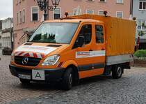 =MB Sprinter des Entsorgers FEHR-KNETTENBRECH unterwegs in Hünfeld im Juni 2022