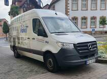 =MB Sprinter vom Malerbetrieb VOGT steht im Mai 2022 in Hünfeld
