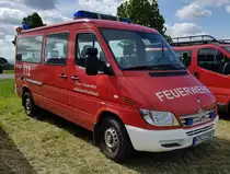 =MB Sprinter als MTW der Feuerwehr KELKHEIM-FISCHBACH, gesehen auf dem Parkplatz der RettMobil im Mai 2022