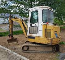 =Zeppelin ZRH 14 steht im Mai 2022 auf einer Baustelle in Hofbieber