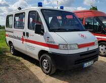 =Fiat Ducato vom DRK OV GEMMRIGHEIM, steht auf dem Parkplatz der RettMobil im Mai 2022