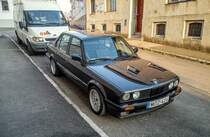 BMW 3 E30 in schönem Zustand, gesehen in März, 2021.