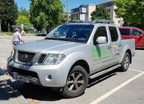 =Nissan Pathfinder vom Baggerbetrieb KREUZER steht im Juli 2022 in Bad Reichenhall