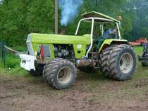 Der f�rs Pulling voll aufmunitionierte ZT 303 nochmal von der anderen Seite her.